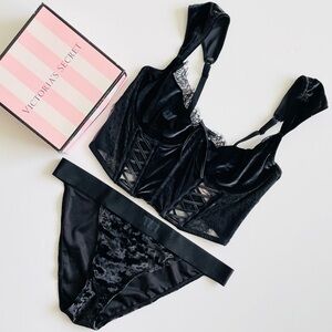 LARGE Victoria’s Secret velvet black bra set